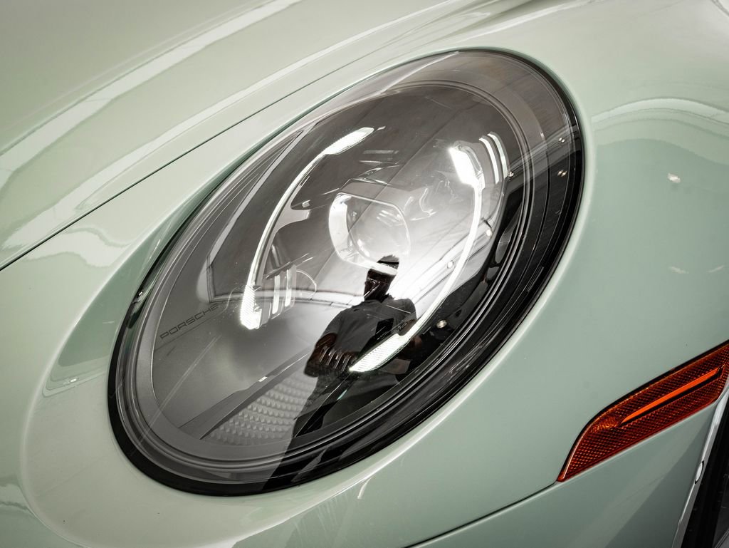 Certified 2025 Porsche 911 Carrera GTS RWD image 14