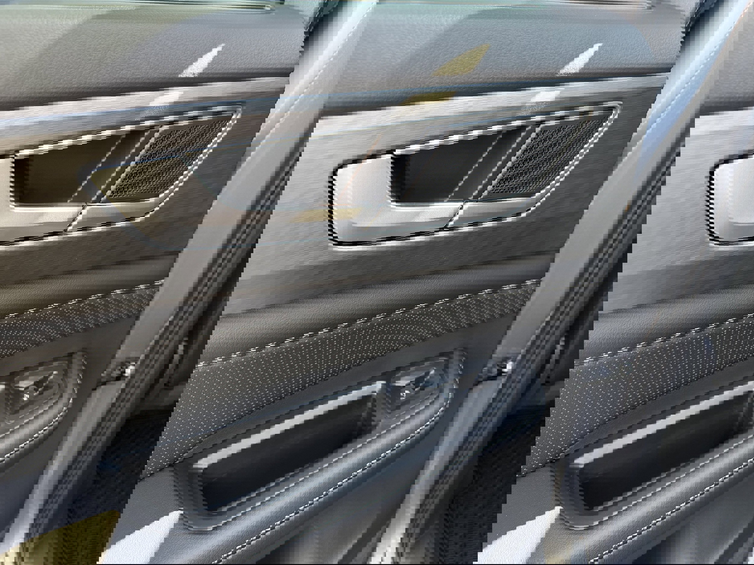New 2026 Volkswagen Atlas Cross Sport SE image 24