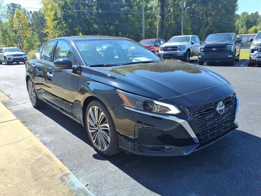 Used 2024 Nissan Altima 2.5 SL image 3