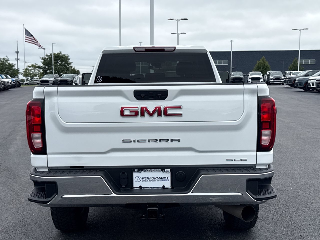 Used 2024 GMC Sierra 3500 SLE w/ SLE Value Package AWD/4WD image 4