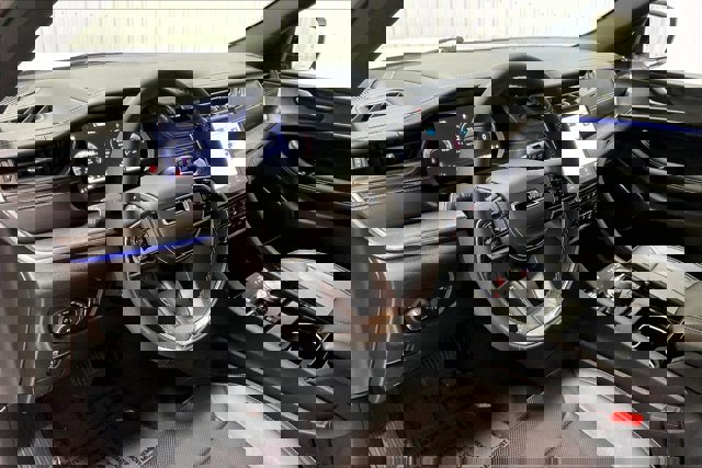 Used 2023 Jeep Grand Cherokee Overland image 14