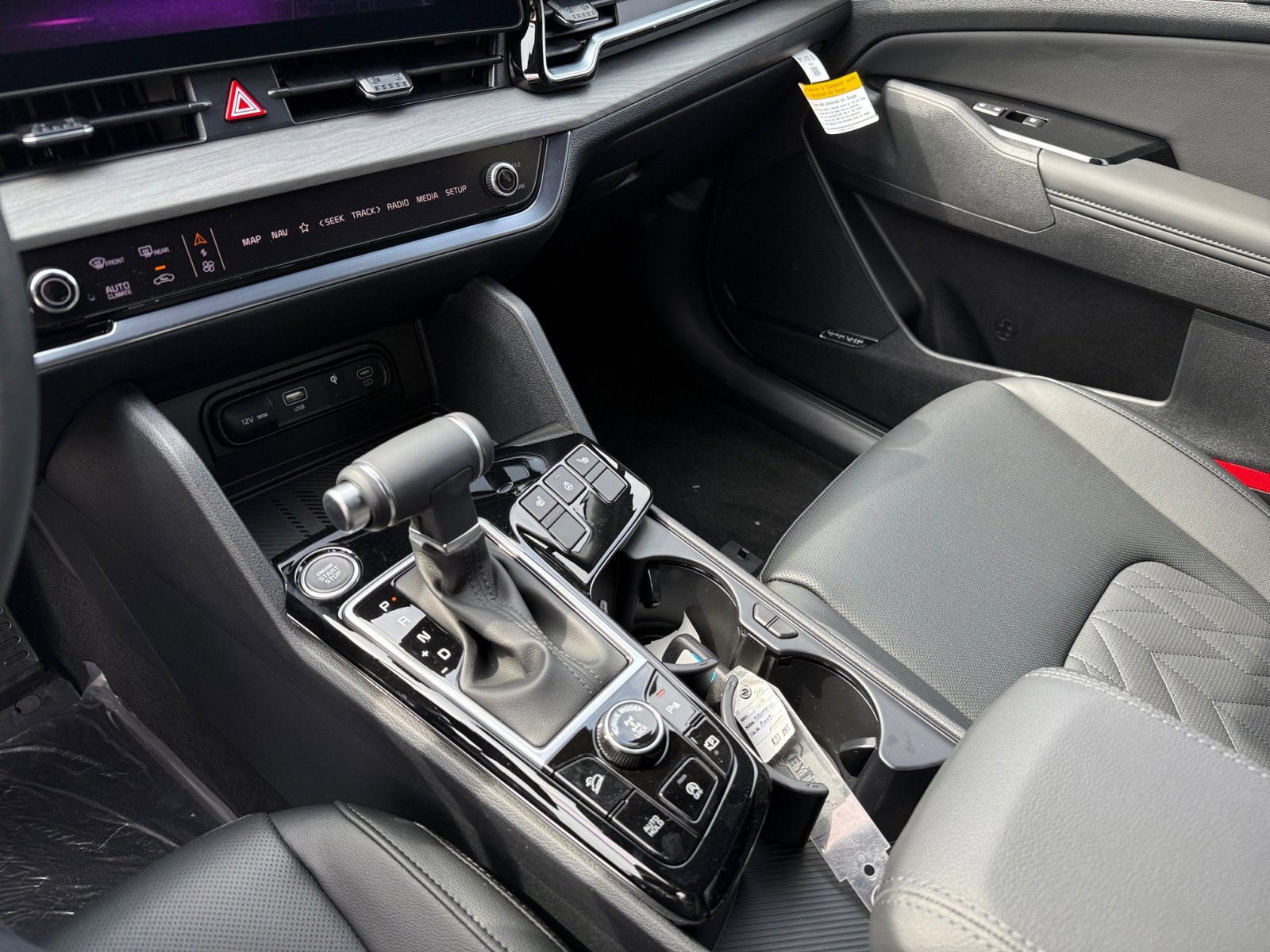 New 2025 Kia Sportage X-Pro image 13