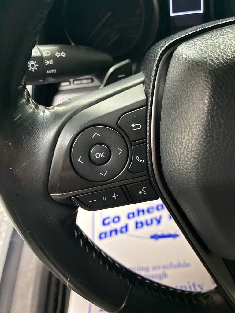 Used 2021 Toyota Camry SE FWD image 14