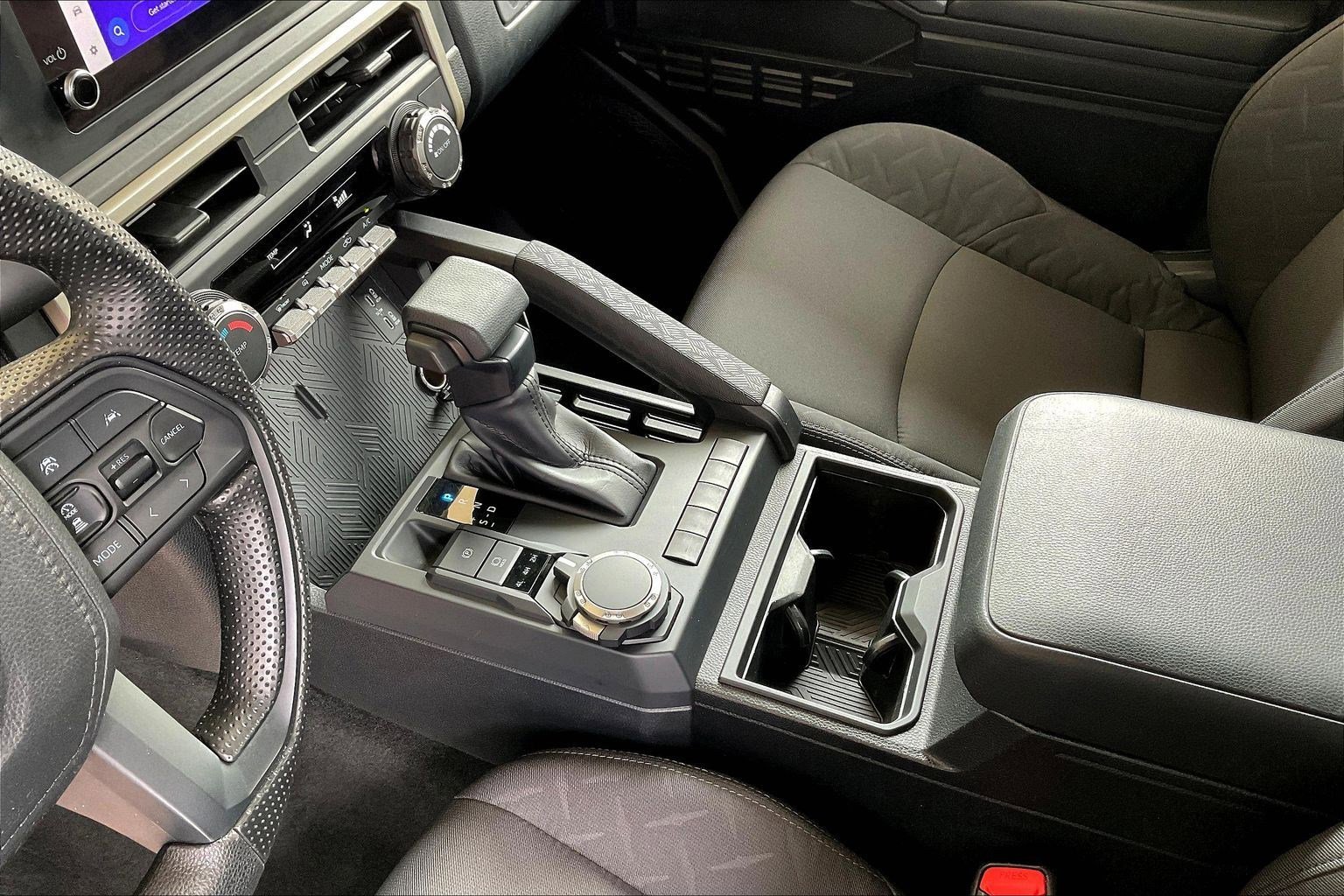 Certified 2025 Toyota Tacoma SR AWD/4WD image 18