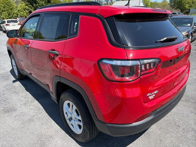 Used 2018 Jeep Compass Sport w/ Cold Weather Group AWD/4WD image 11