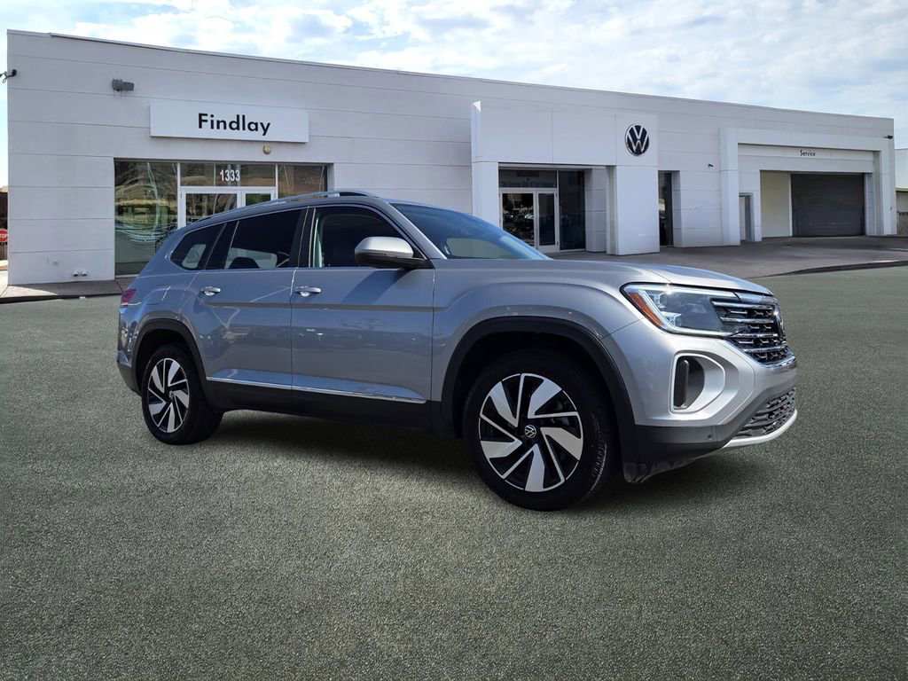 Used 2024 Volkswagen Atlas SEL image 2