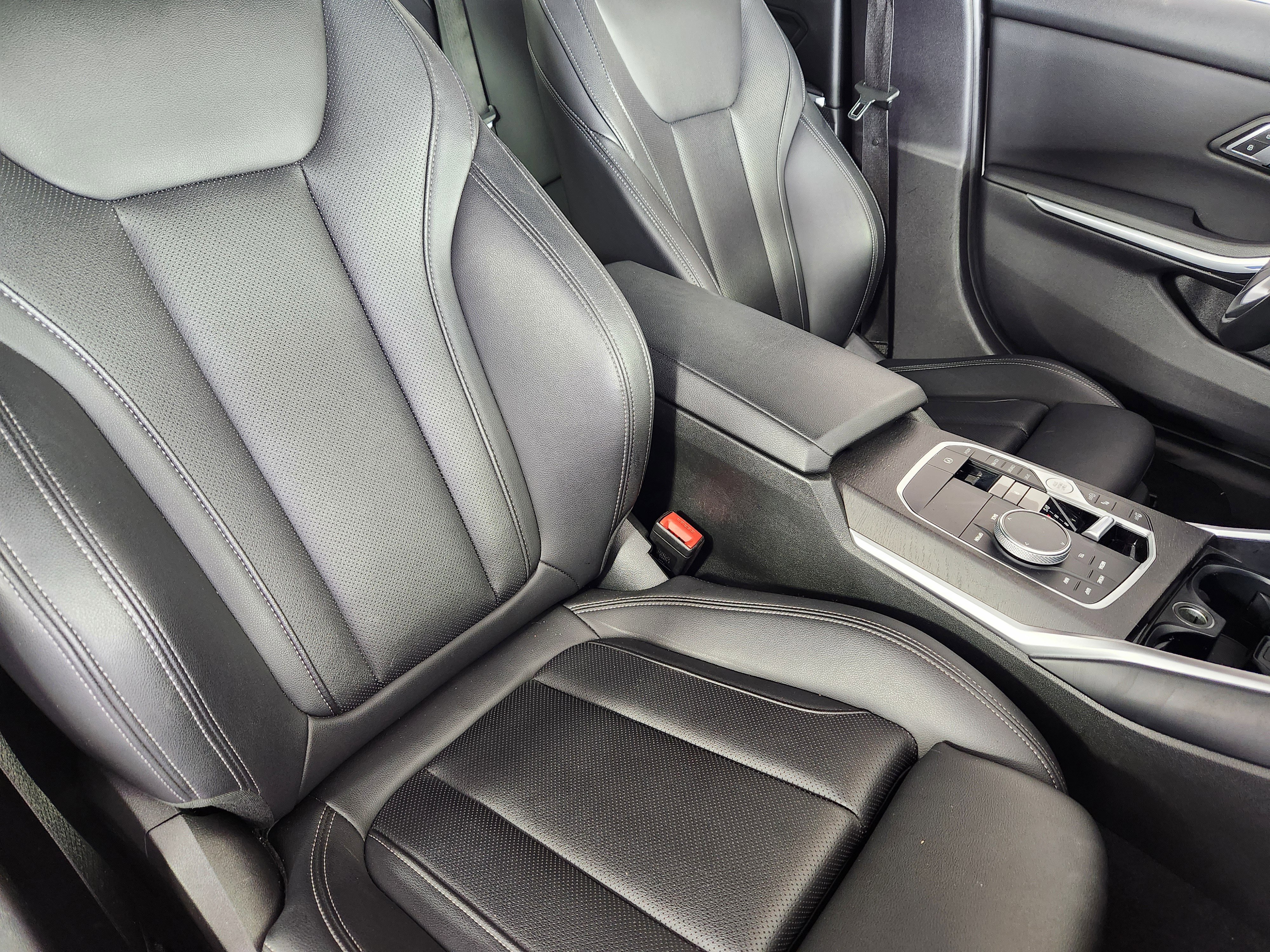 Used 2023 BMW 330i xDrive Sedan image 10