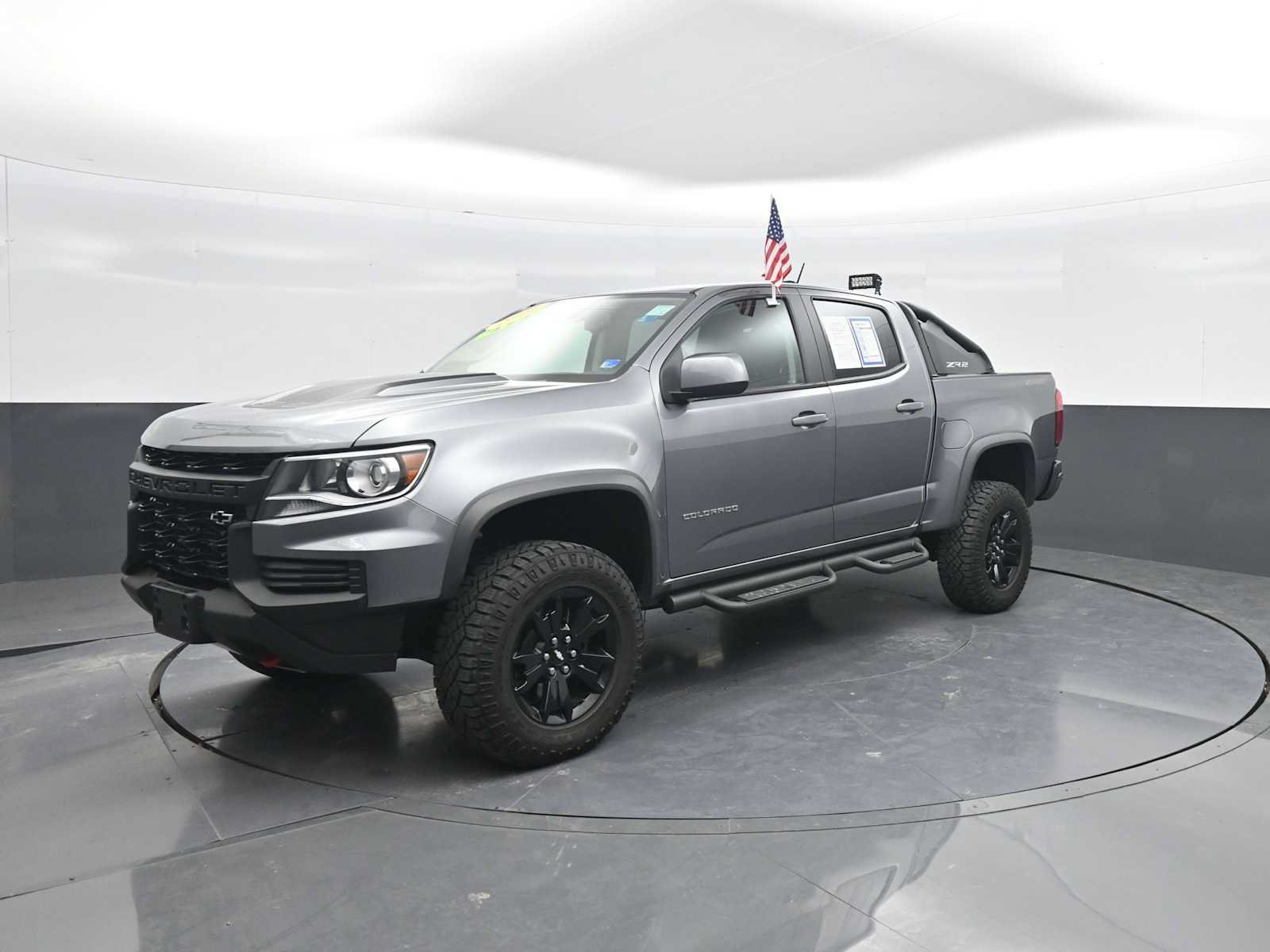 Used 2021 Chevrolet Colorado ZR2 w/ ZR2 Dusk Special Edition AWD/4WD image 4