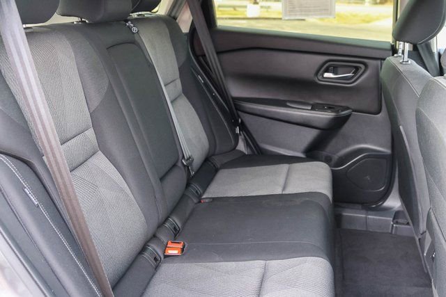 Used 2024 Nissan Rogue SV AWD/4WD image 17