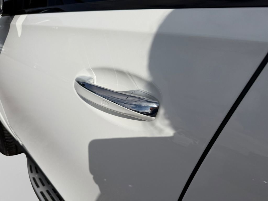 Used 2023 Mercedes-Benz GLE 450 4MATIC image 16