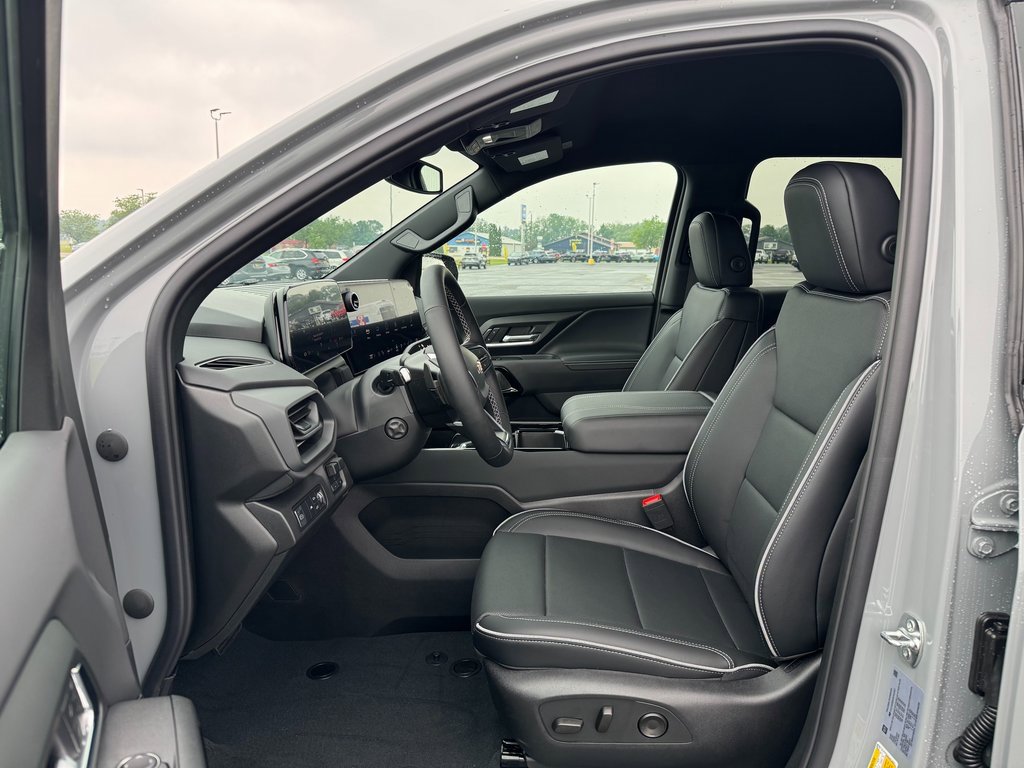 New 2025 Chevrolet Silverado EV LT image 9