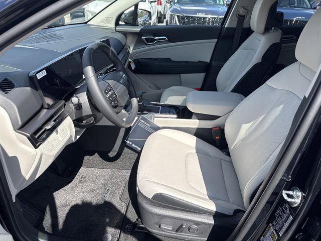 New 2026 Kia Sportage EX FWD image 9