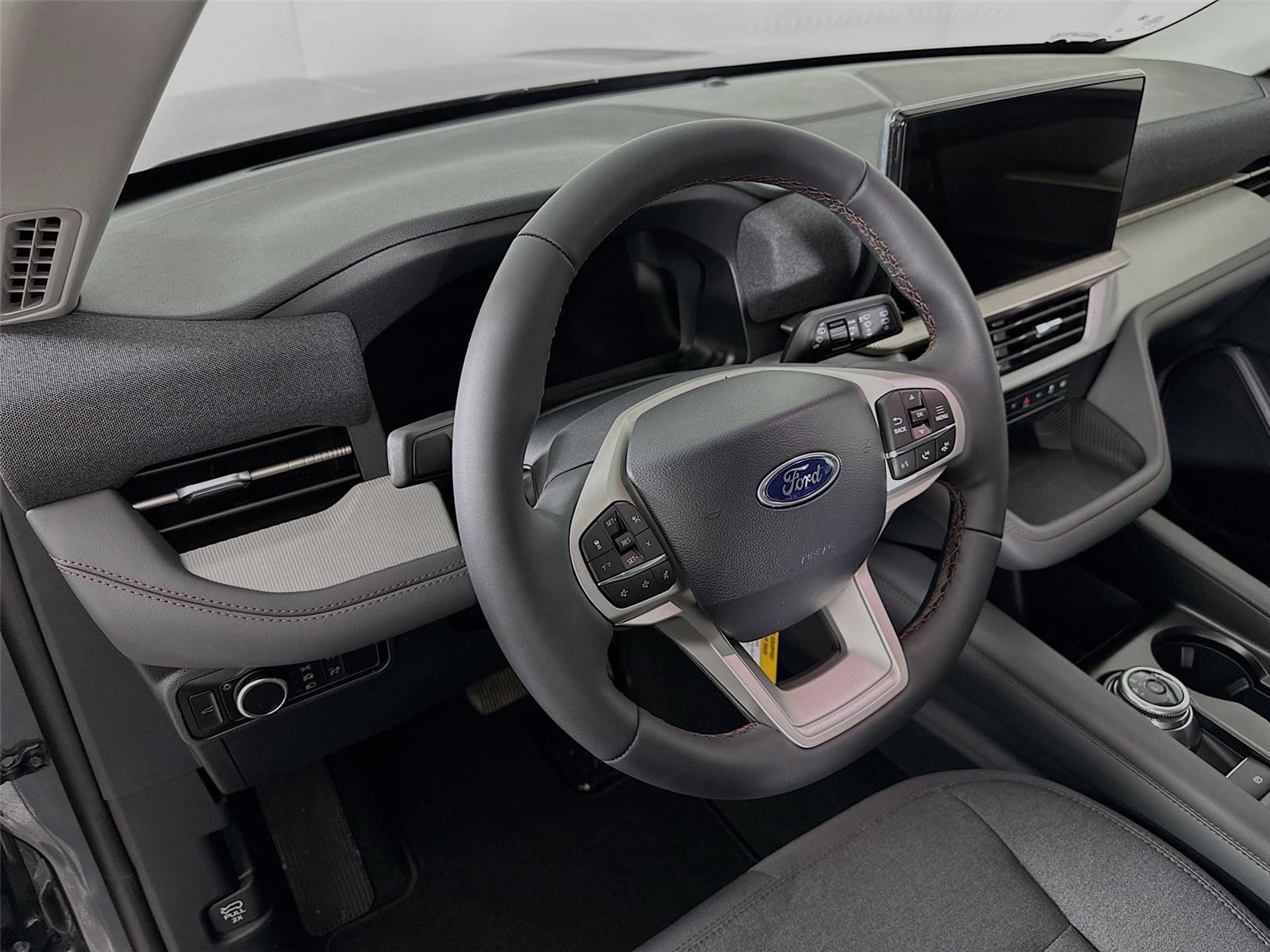 New 2026 Ford Explorer Active image 9