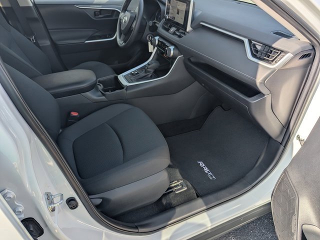 Used 2024 Toyota RAV4 LE image 12