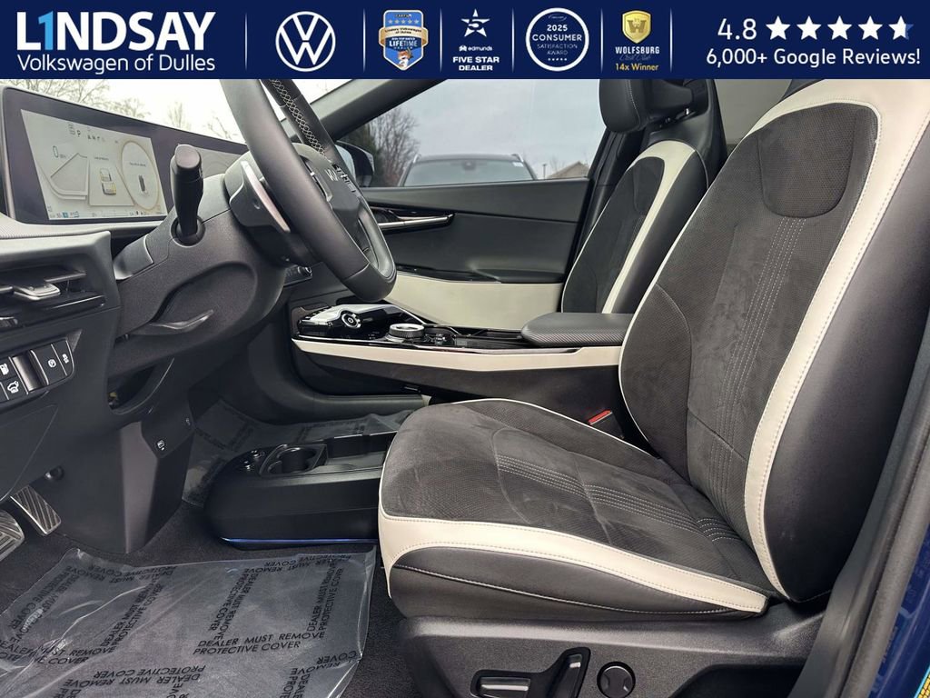 Used 2023 Kia EV6 GT-Line w/ GT-Line Suede Seat Package image 11