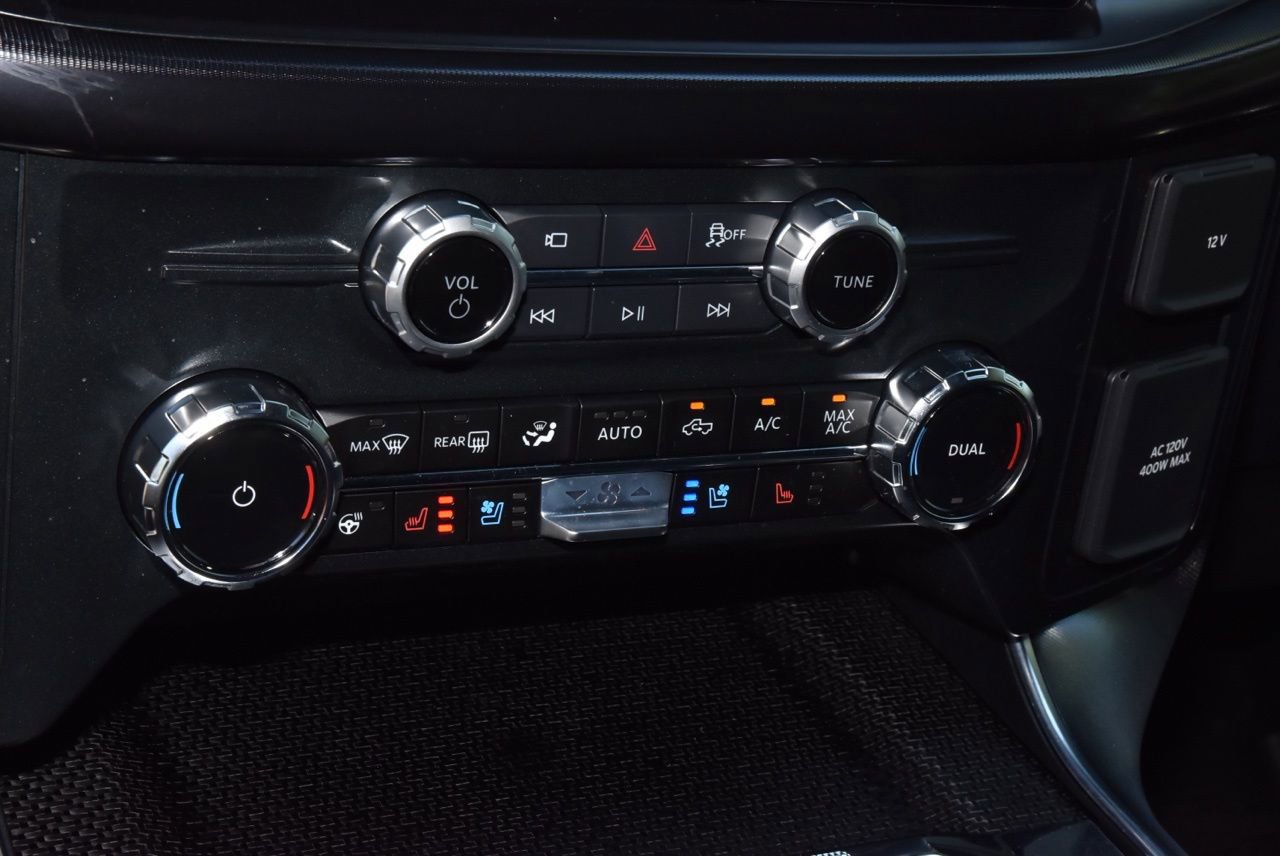 Used 2025 Ford F150 Raptor w/ Equipment Group 803A Raptor R AWD/4WD image 29