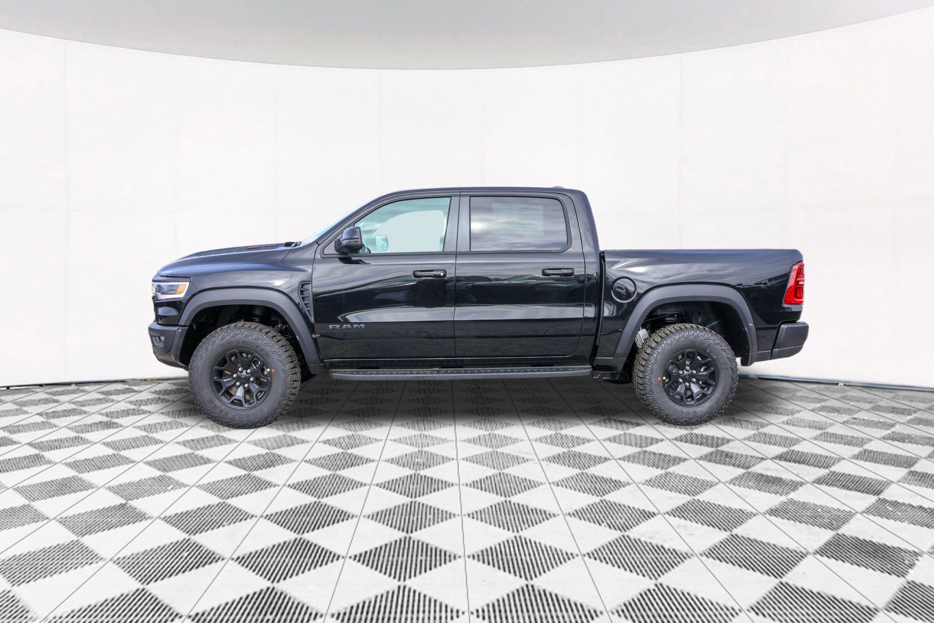 New 2026 RAM 1500 RHO image 8