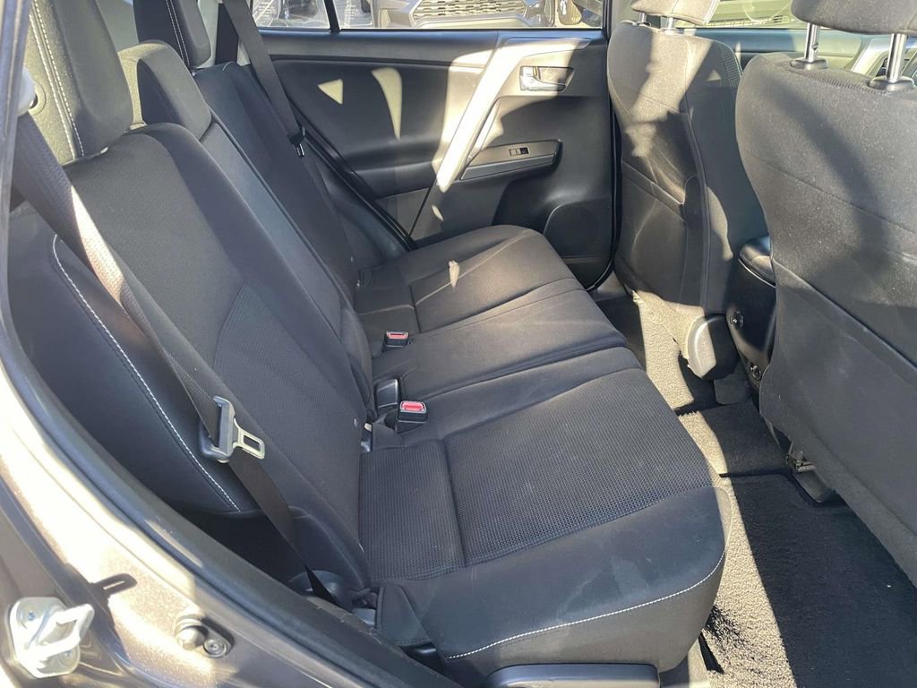 Used 2016 Toyota RAV4 XLE image 43