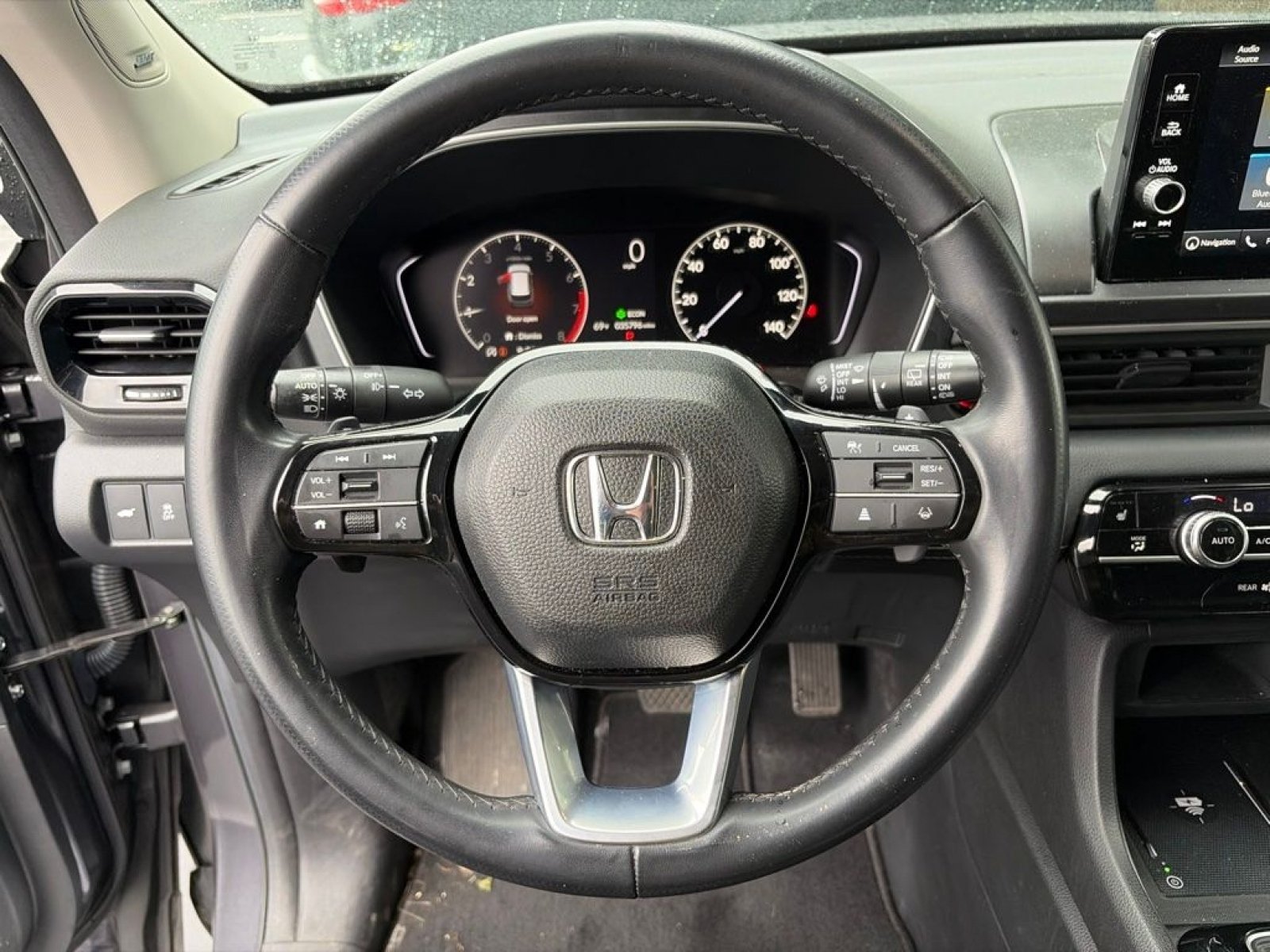 Used 2023 Honda Pilot Touring image 18