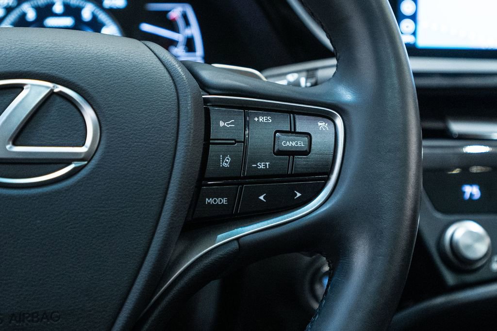 Used 2022 Lexus ES 350 w/ Premium Package image 30