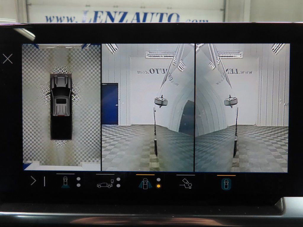 Used 2025 Chevrolet Silverado 2500 LTZ w/ Trail Boss Package image 18