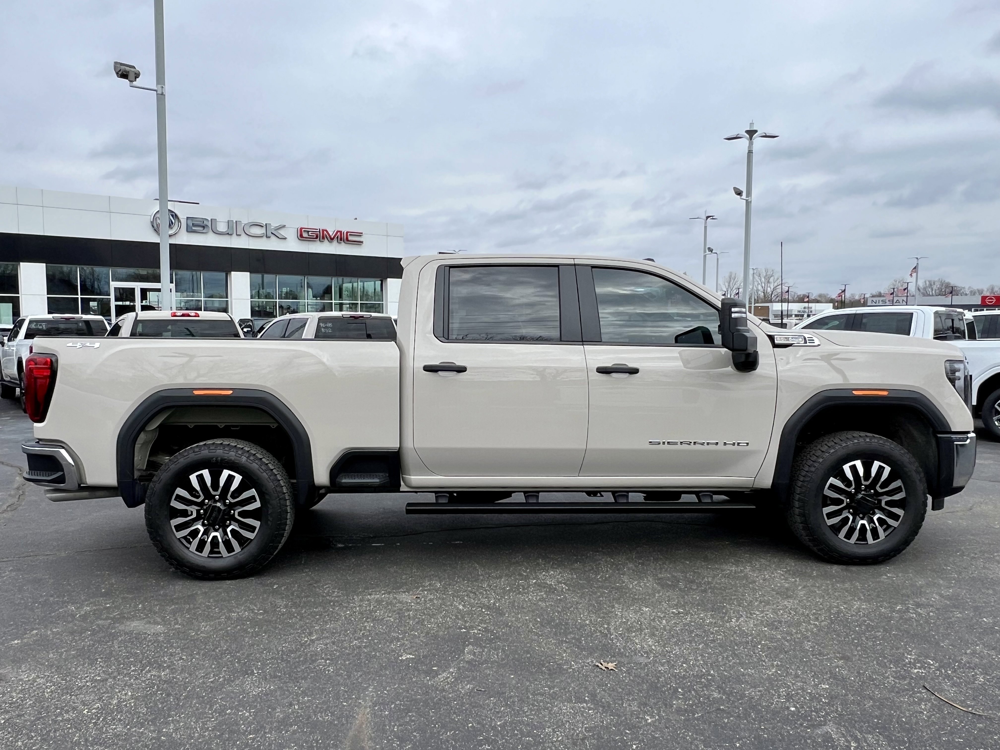 New 2026 GMC Sierra 2500 Pro w/ 1SA Pro Safety Plus Package AWD/4WD image 18