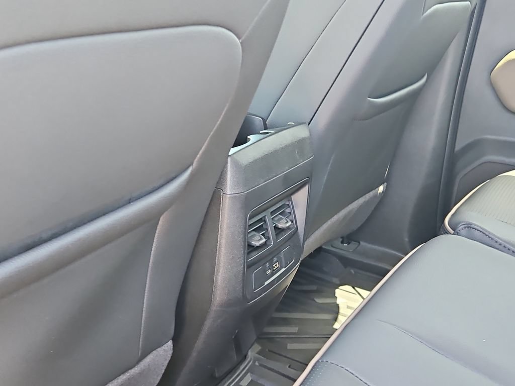 Used 2024 GMC Canyon Denali w/ LPO, Denali Black Edition AWD/4WD image 11