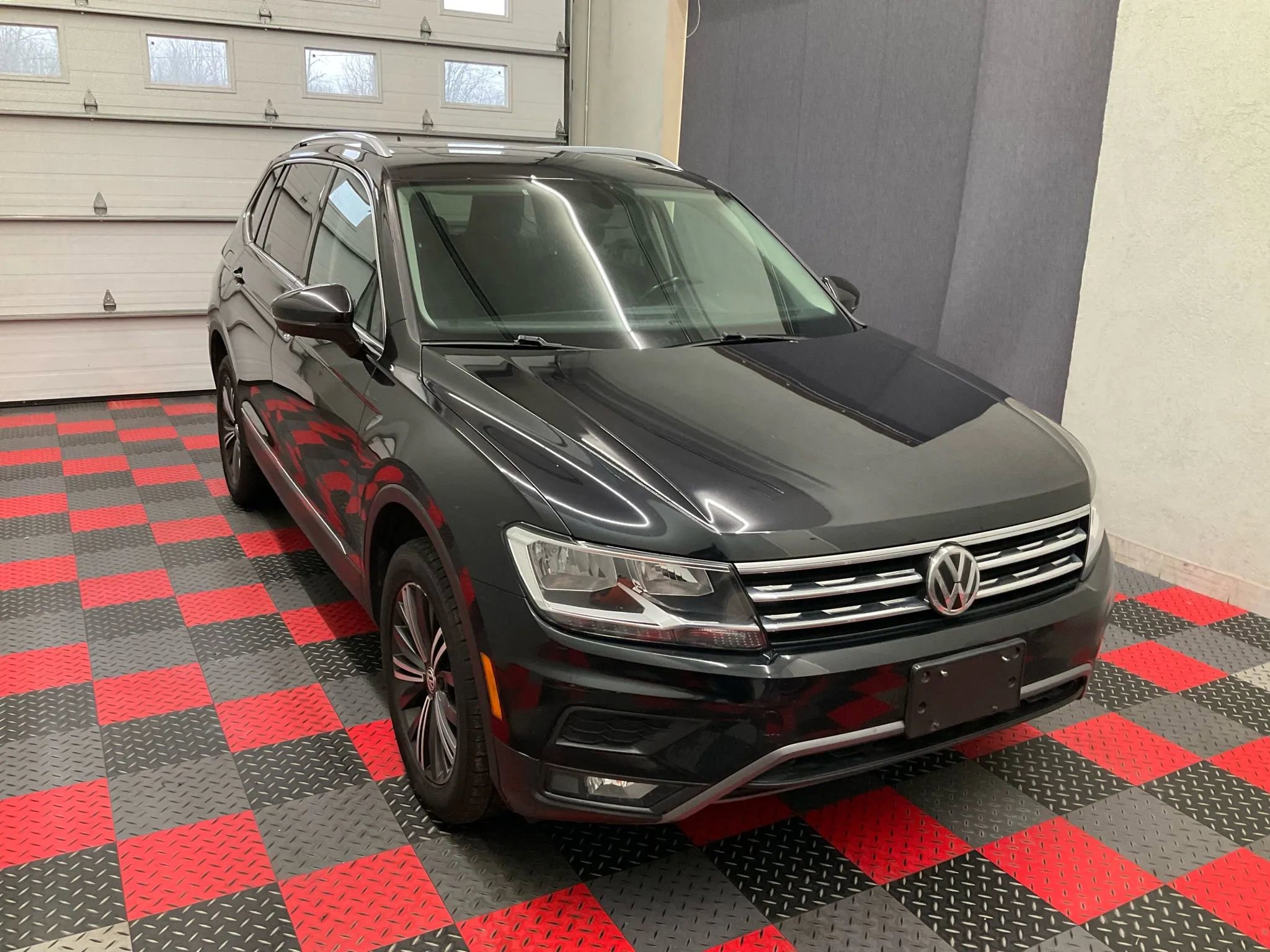 Used 2018 Volkswagen Tiguan SEL