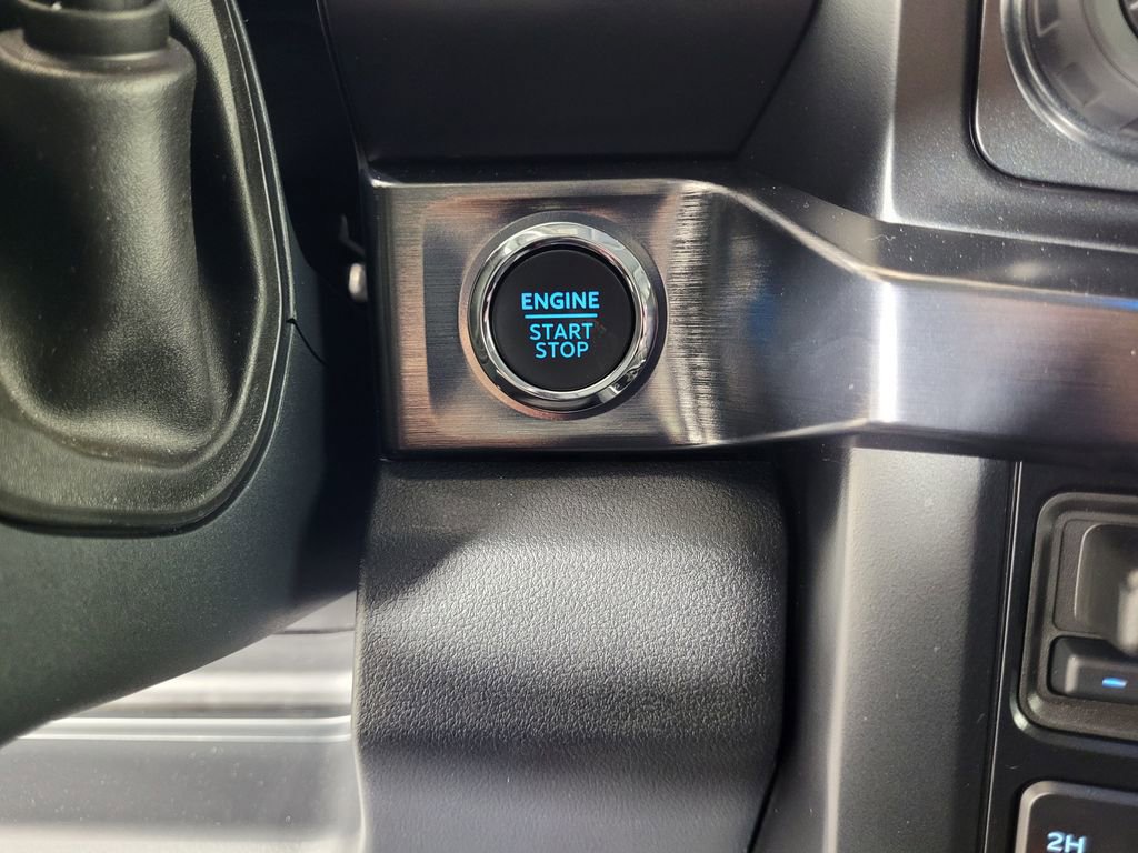 Used 2025 Ford F350 Lariat w/ Lariat Ultimate Package image 15