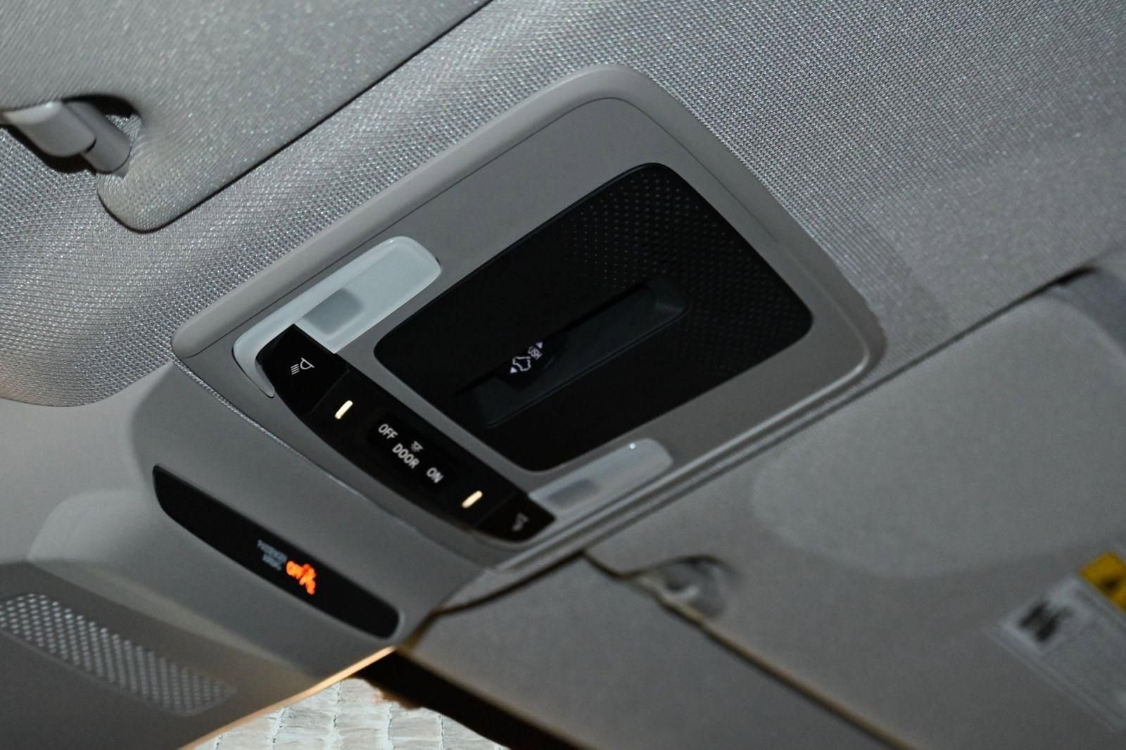 New 2026 Honda HR-V EX-L image 33