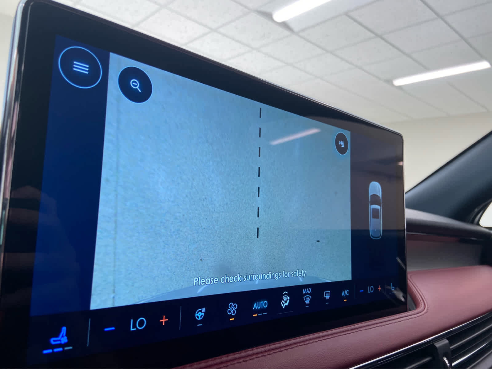 Used 2025 Lincoln Corsair Reserve w/ Jet Appearance Package image 38