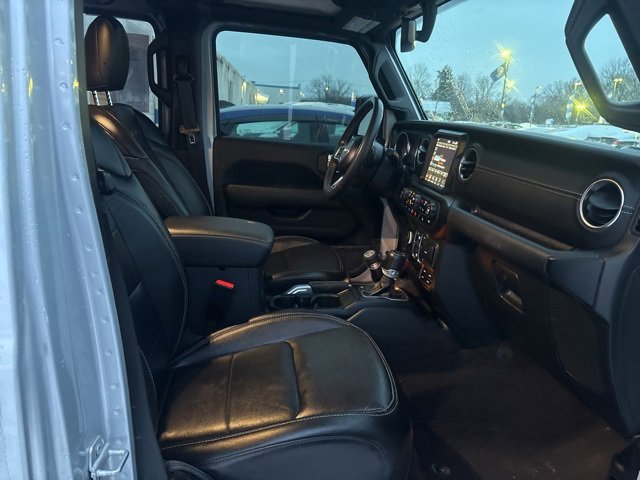 Used 2023 Jeep Wrangler Unlimited Sahara w/ Cold Weather Group image 9