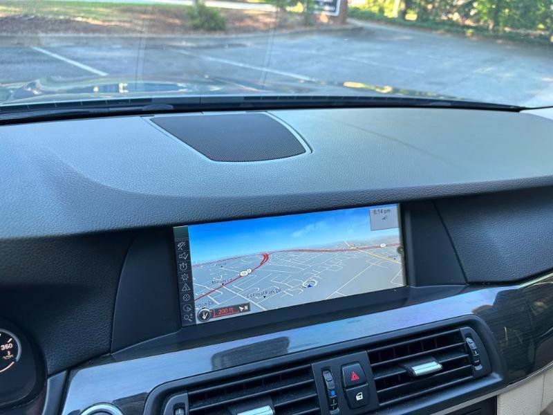 Used 2011 BMW 535i xDrive Sedan AWD/4WD image 29