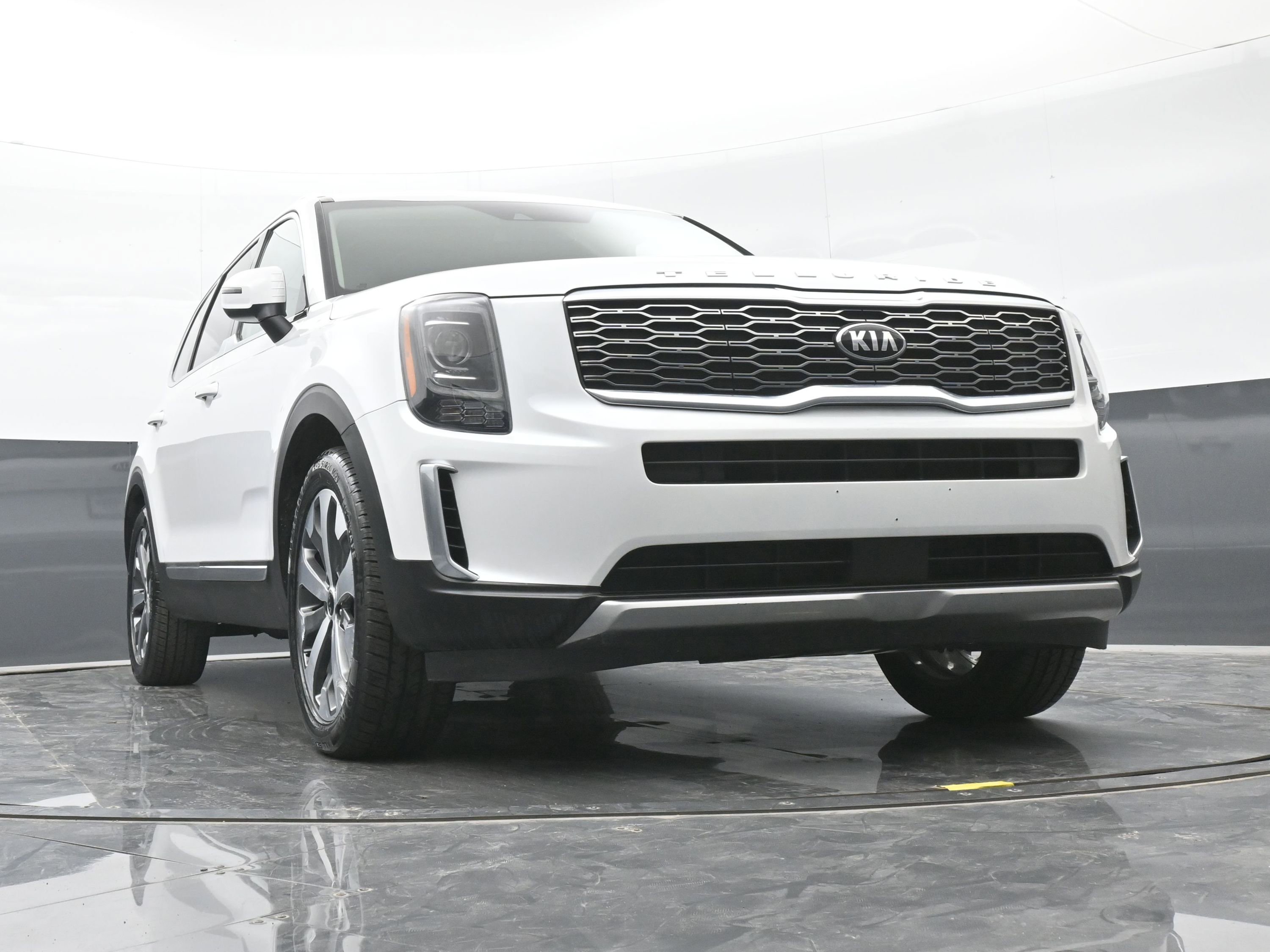 Used 2020 Kia Telluride EX w/ EX Premium Package AWD/4WD image 43