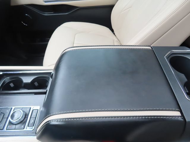 Used 2024 Ford Expedition Platinum AWD/4WD image 42