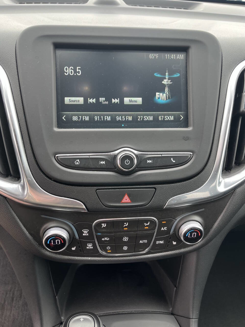 Used 2018 Chevrolet Equinox LT image 29