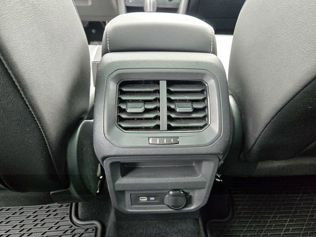 Used 2021 Volkswagen Tiguan SE R-Line image 15