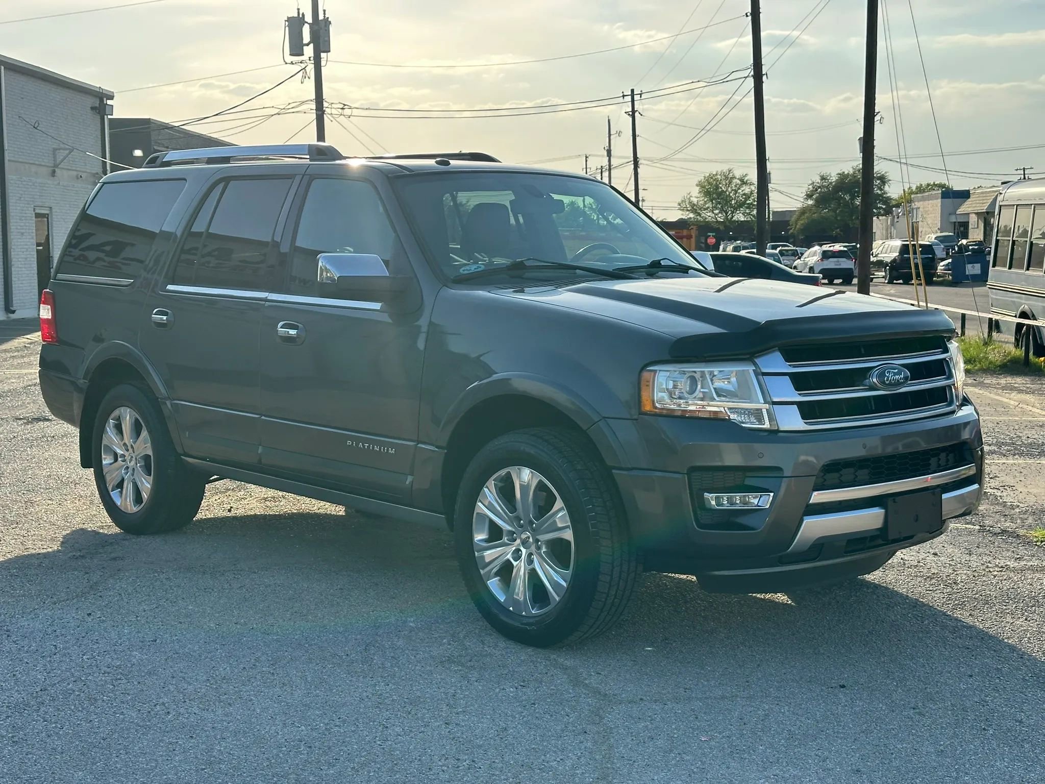Used 2015 Ford Expedition Platinum image 9
