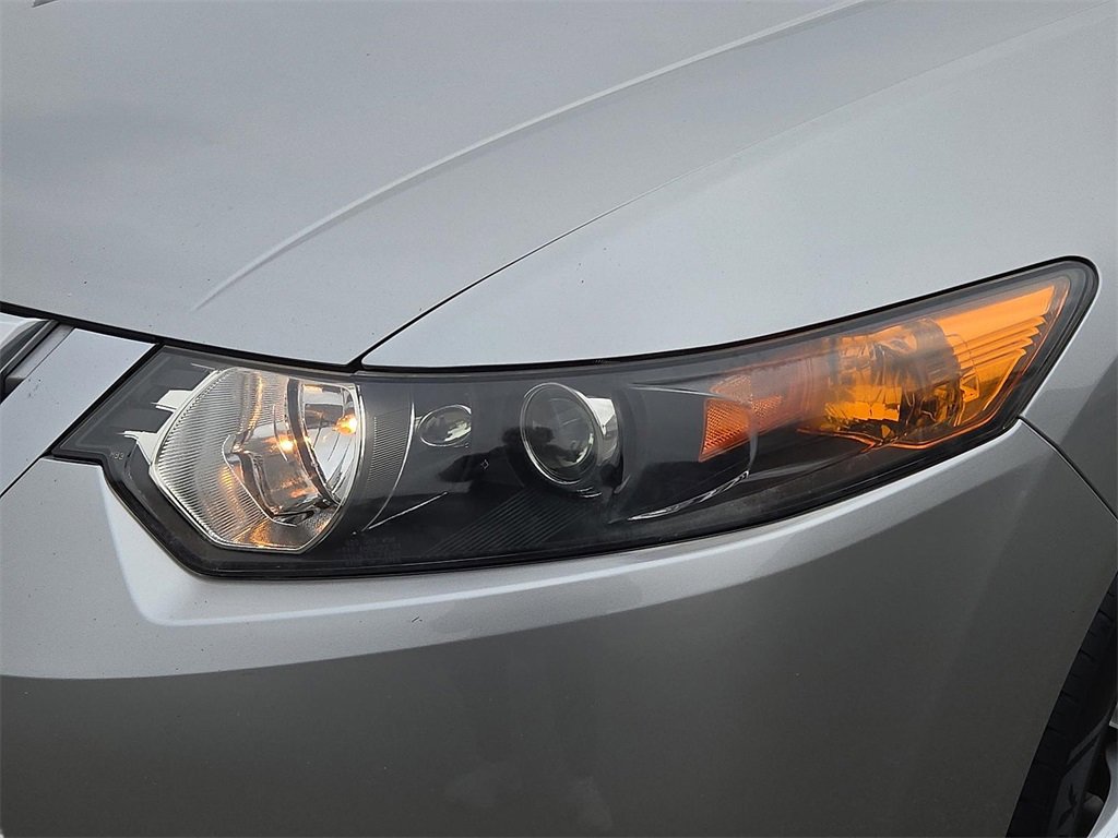 Used 2010 Acura TSX Sedan image 21
