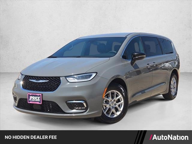 Used 2025 Chrysler Pacifica Select FWD image 1