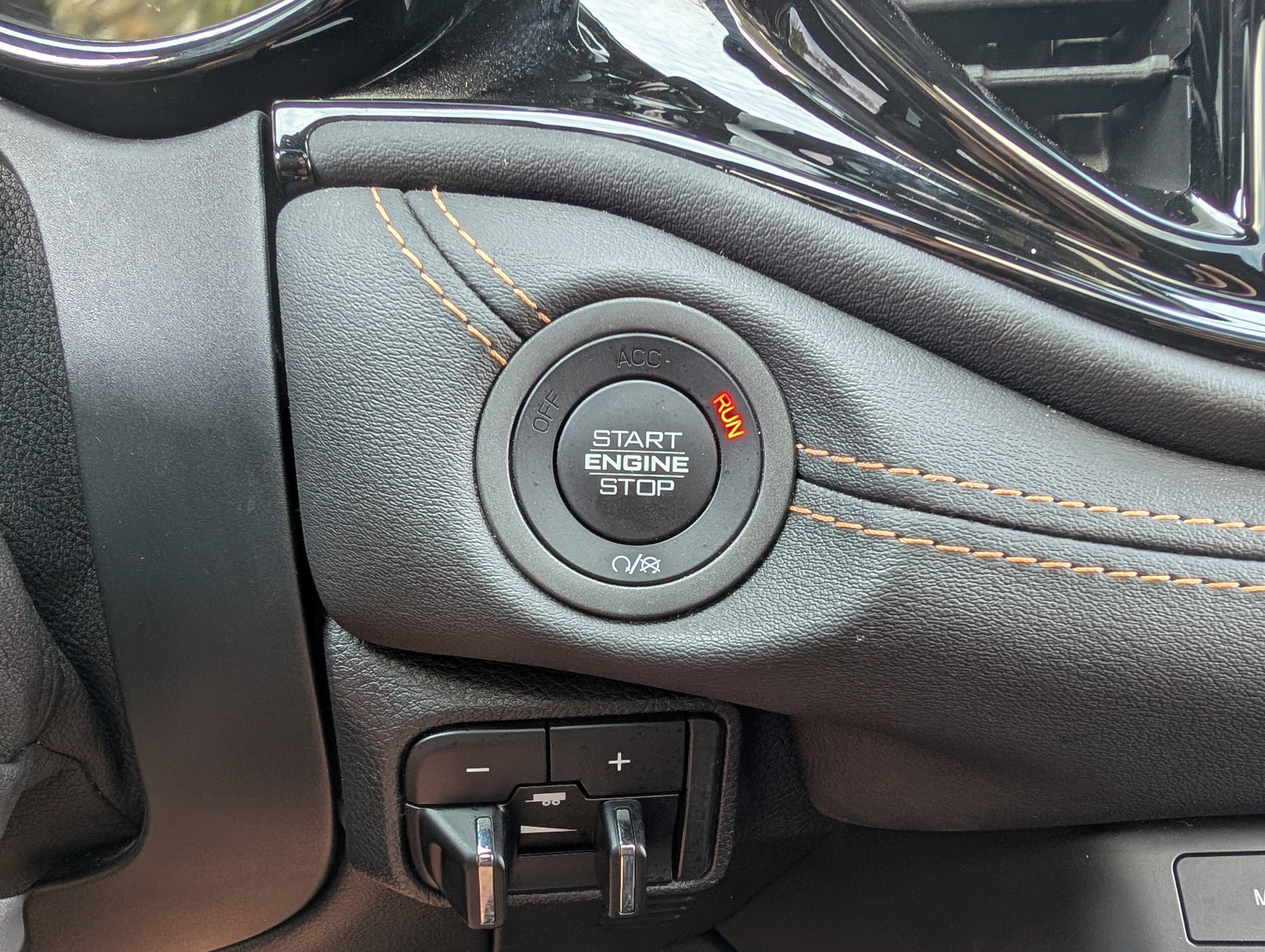 Used 2025 Dodge Durango R/T AWD/4WD image 35