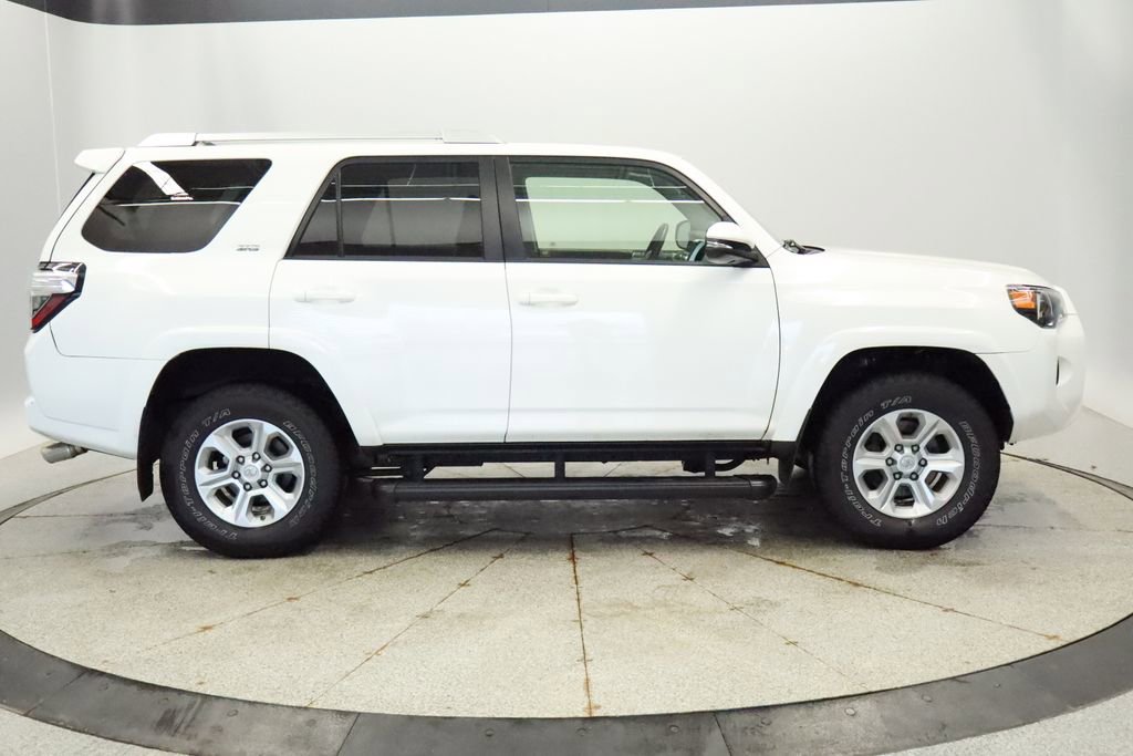 Used 2018 Toyota 4Runner SR5 Premium image 8