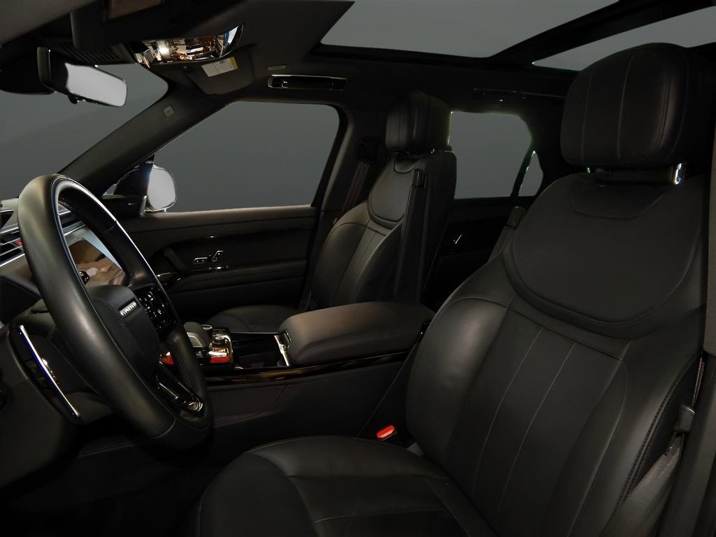 Used 2023 Land Rover Range Rover Sport SE Dynamic image 18