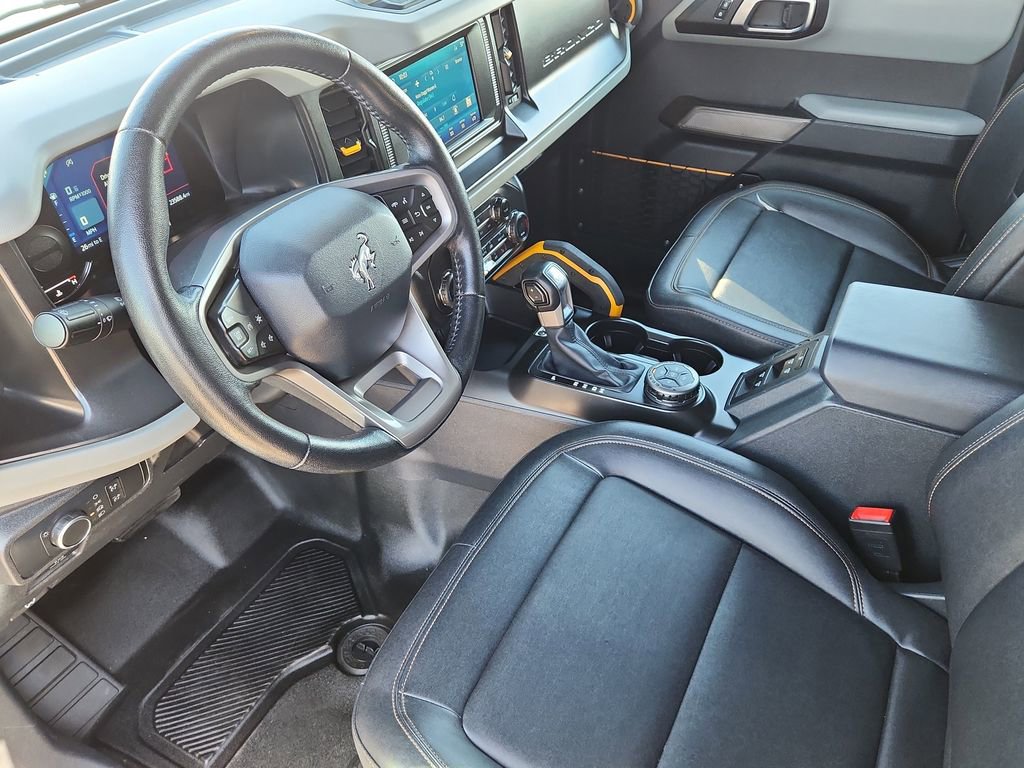 Used 2021 Ford Bronco Badlands w/ Sasquatch Package AWD/4WD image 8