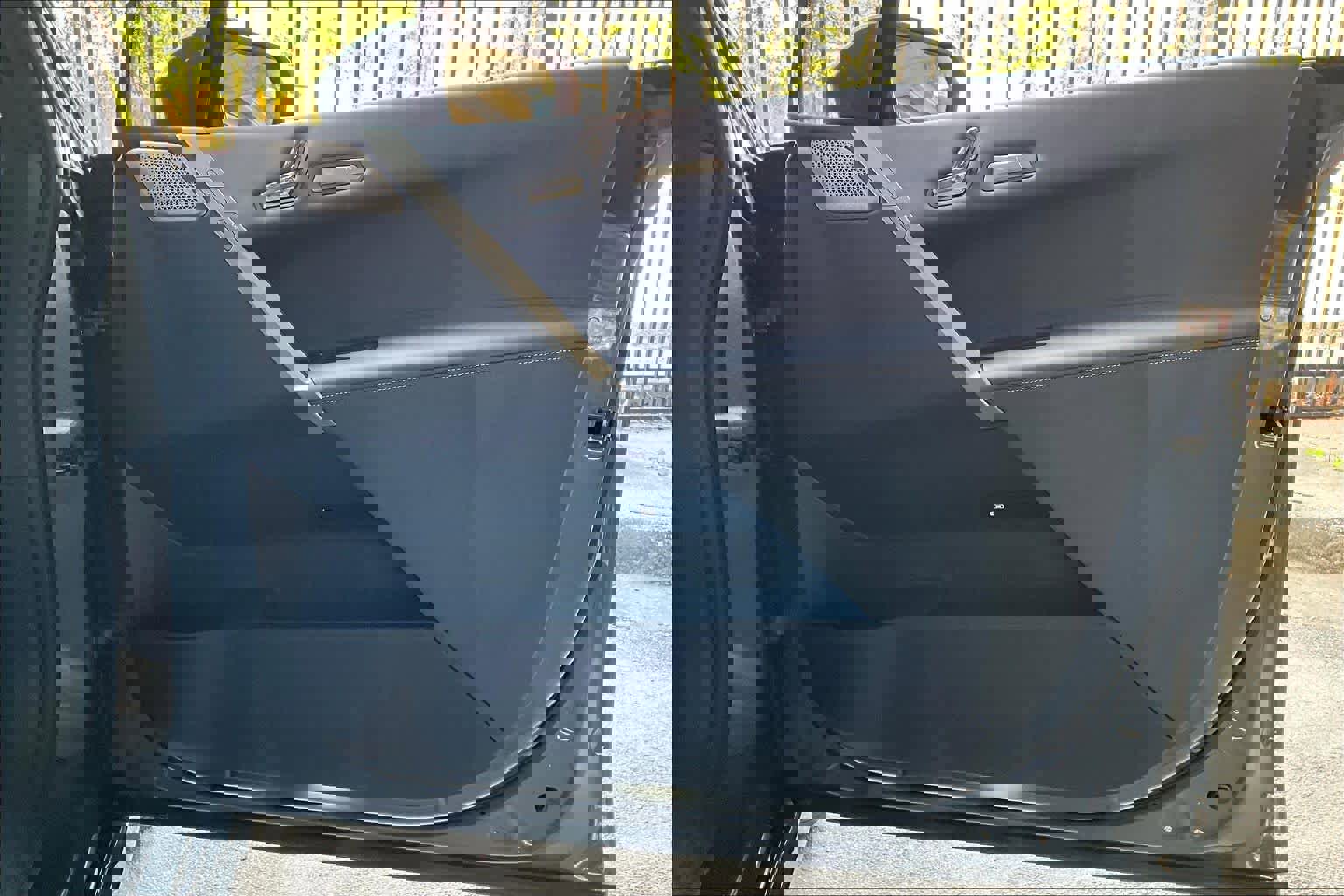 Used 2026 BMW iX xDrive45 image 22