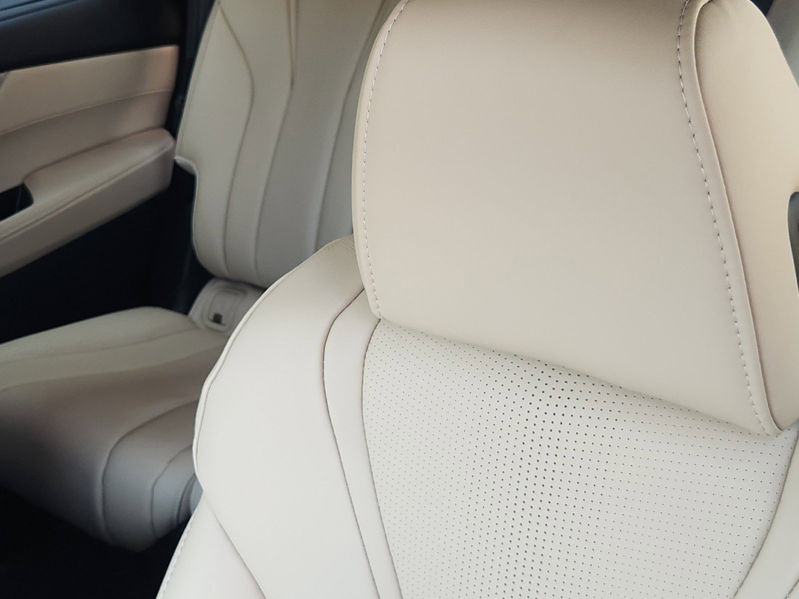 New 2025 Acura MDX FWD w/ Technology Package image 12