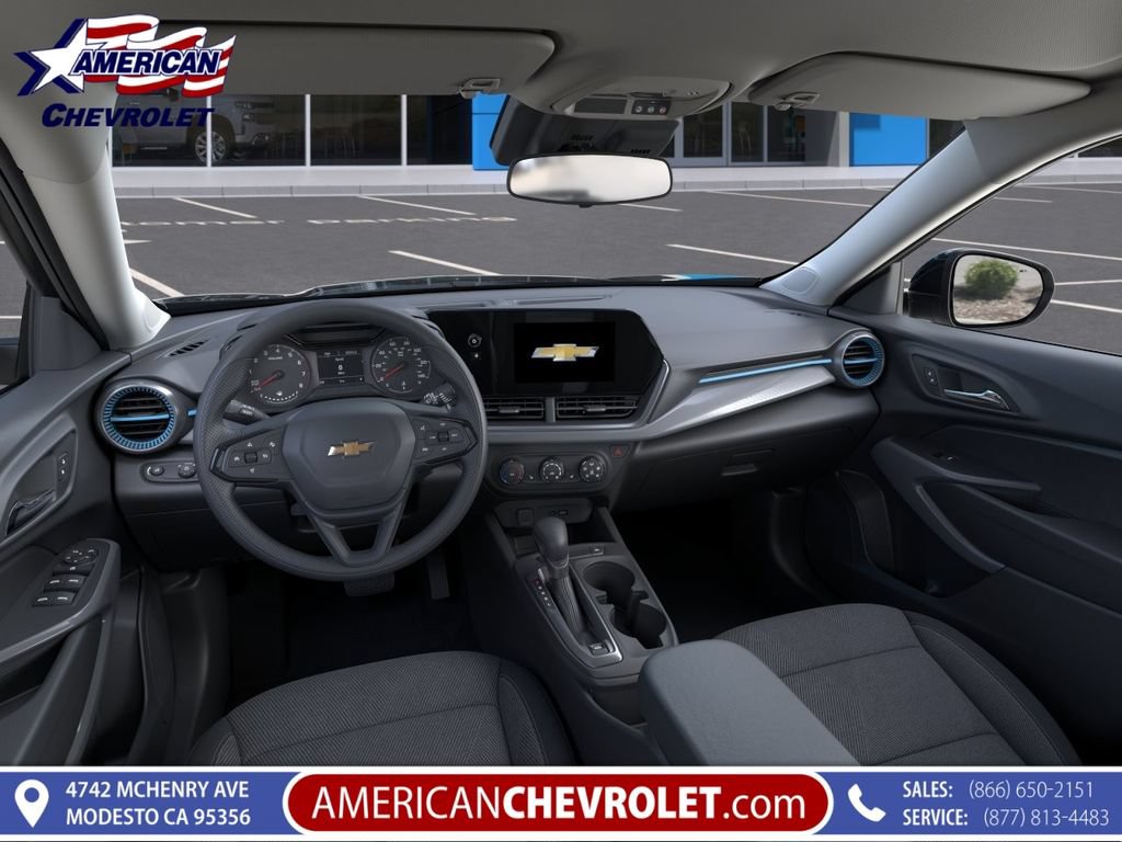 New 2026 Chevrolet Trax LS w/ LS Convenience Package FWD image 15