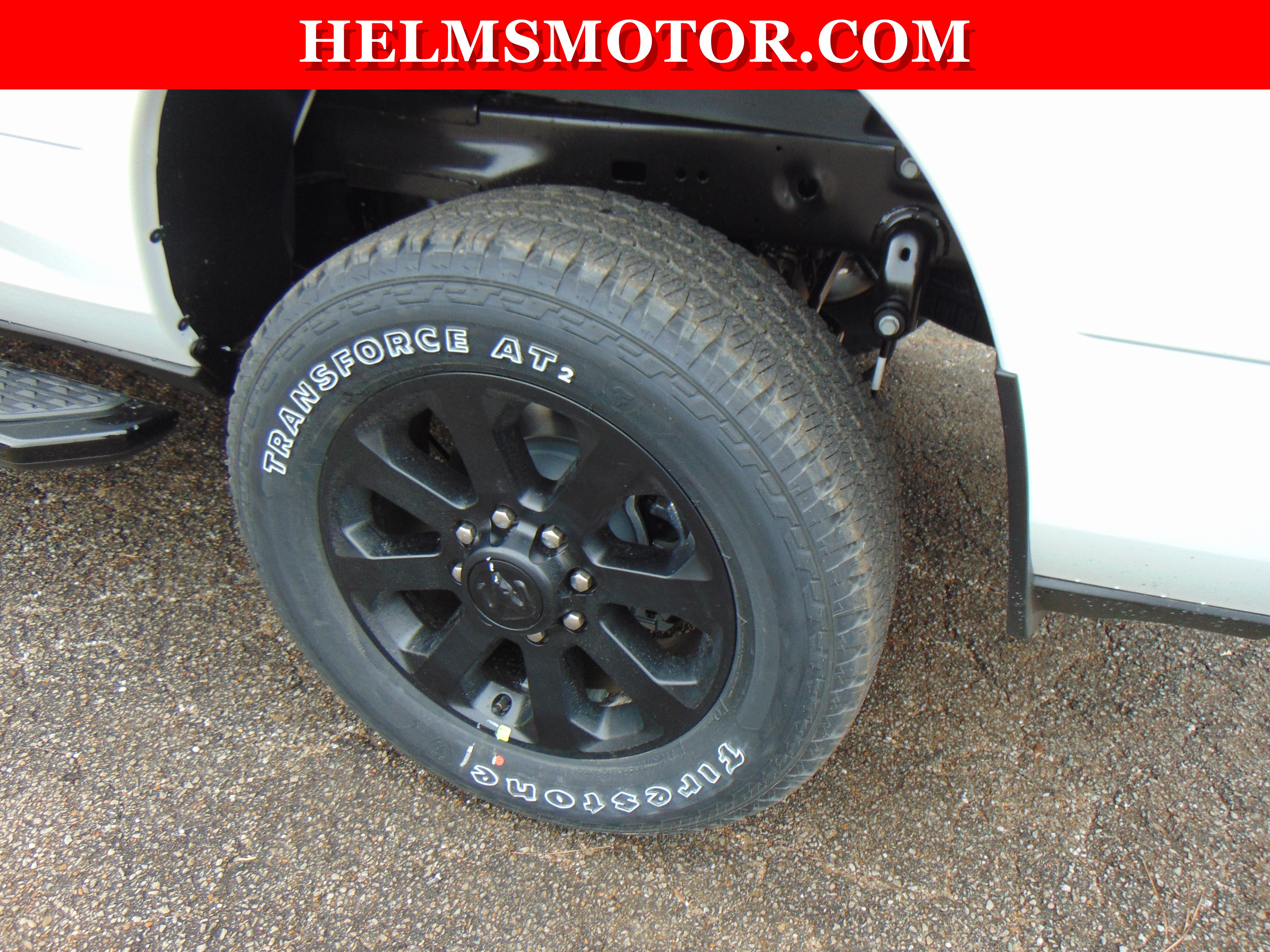 New 2026 RAM 2500 Laramie AWD/4WD image 19