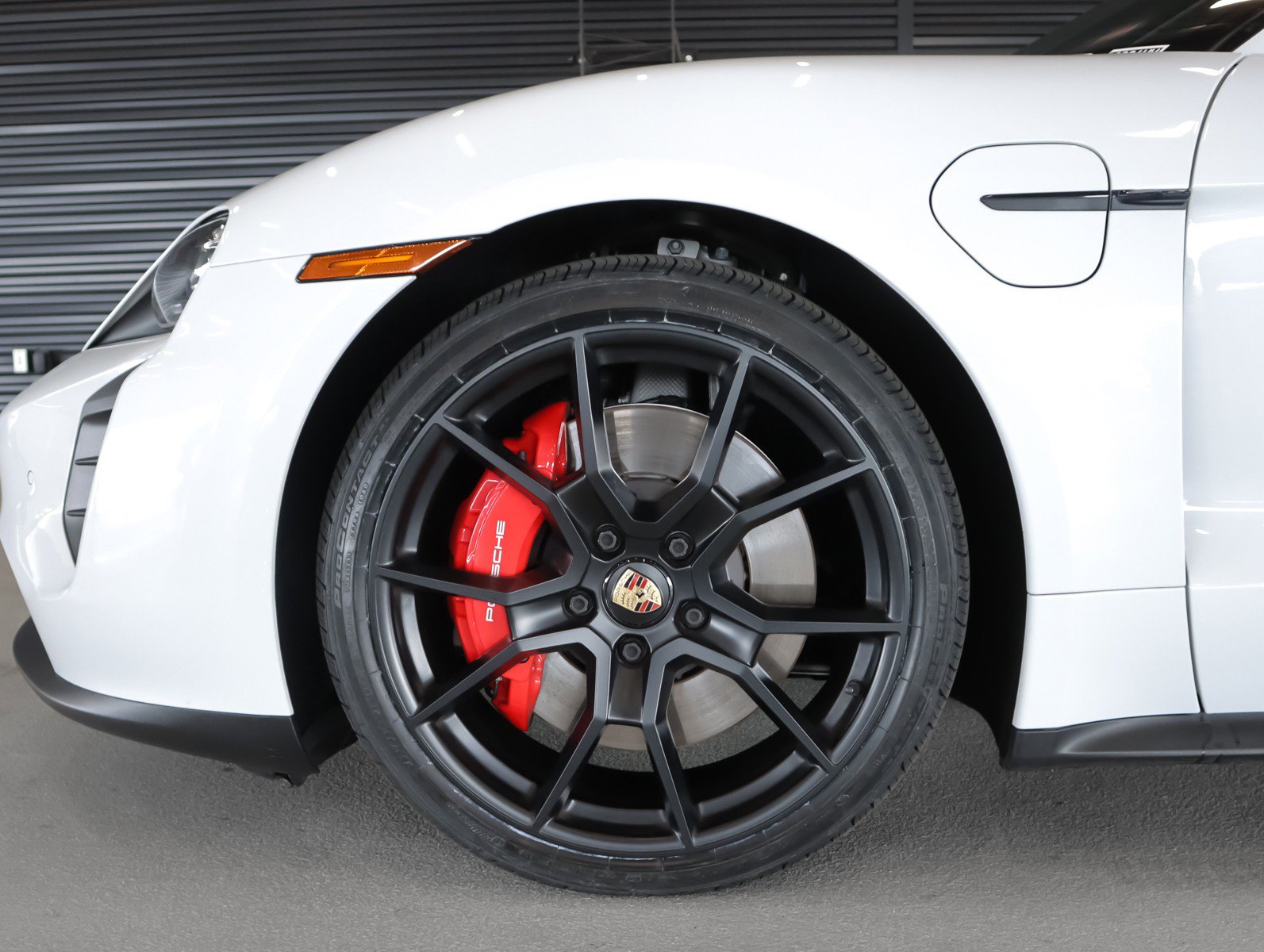 Used 2022 Porsche Taycan GTS image 27