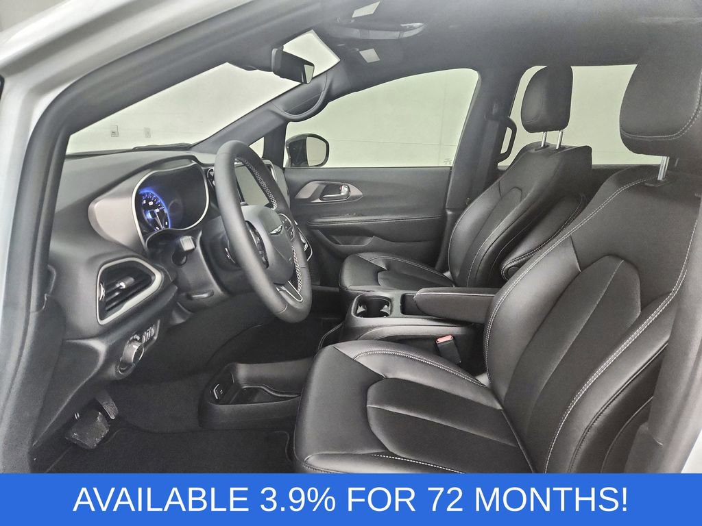 New 2026 Chrysler Voyager LX image 19